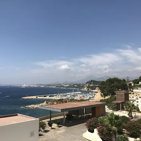 Mediterranean Escape With Garden וילה *