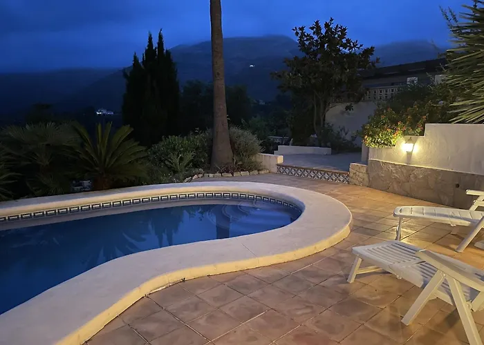 Mediterranean Escape With Garden Benigembla